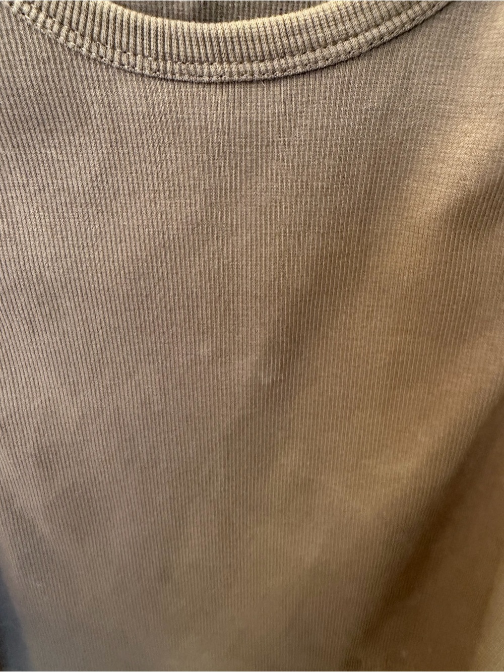 REVICE Brown Ribbed Crop Tank - Picture 2 of 2